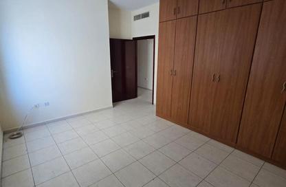 Apartment - 3 Bedrooms - 3 Bathrooms for rent in Al Khan 9 building - Al Khan - Sharjah