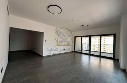 Apartment - 4 - 5 for rent in Al Majaz 3 - Al Majaz - Sharjah