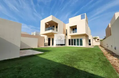 Villa - 4 Bedrooms - 5 Bathrooms for rent in Veneto - Dubai Waterfront - Dubai