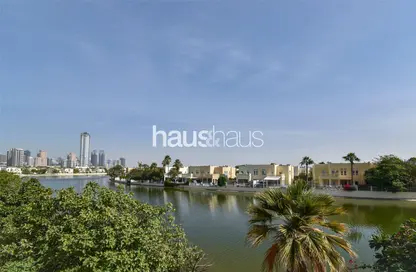 فيلا - 3 غرف نوم - 3 حمامات للبيع في الفرات - البحيرات - دبي