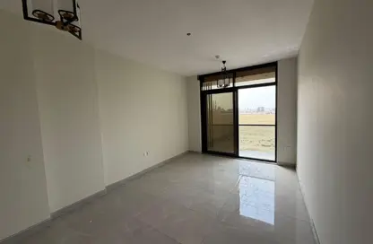 شقة - غرفة نوم - 2 حمامات للايجار في الثاني مويلح - تجارية مويلح - الشارقة