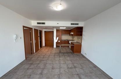 Apartment - 1 Bedroom - 2 Bathrooms for rent in UP Tower - Sheikh Zayed Road - Dubai