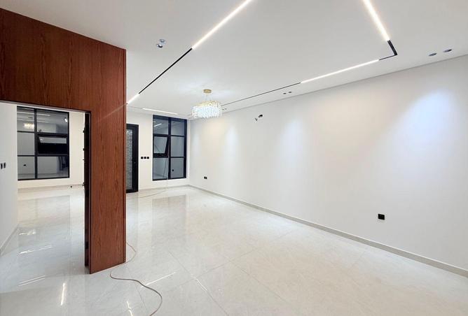99140883 - Property Image 3