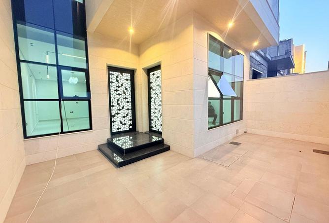 99140883 - Property Image 2