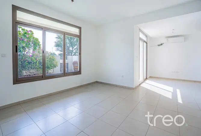 146437800 - Property Image 3