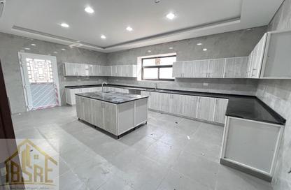 Apartment - 2 - 4 for rent in Madinat Al Riyad - Abu Dhabi