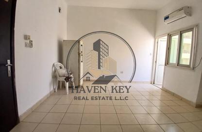 Apartment - Studio - 1 for rent in Fire Station Road - Muwaileh - Sharjah Apartment - Studio - 1 for rent in Fire Station Road - Muwaileh - Sharjah