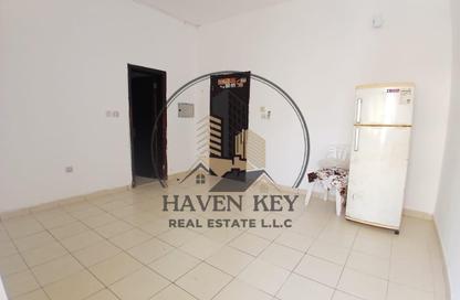 Apartment - Studio - 1 for rent in Fire Station Road - Muwaileh - Sharjah