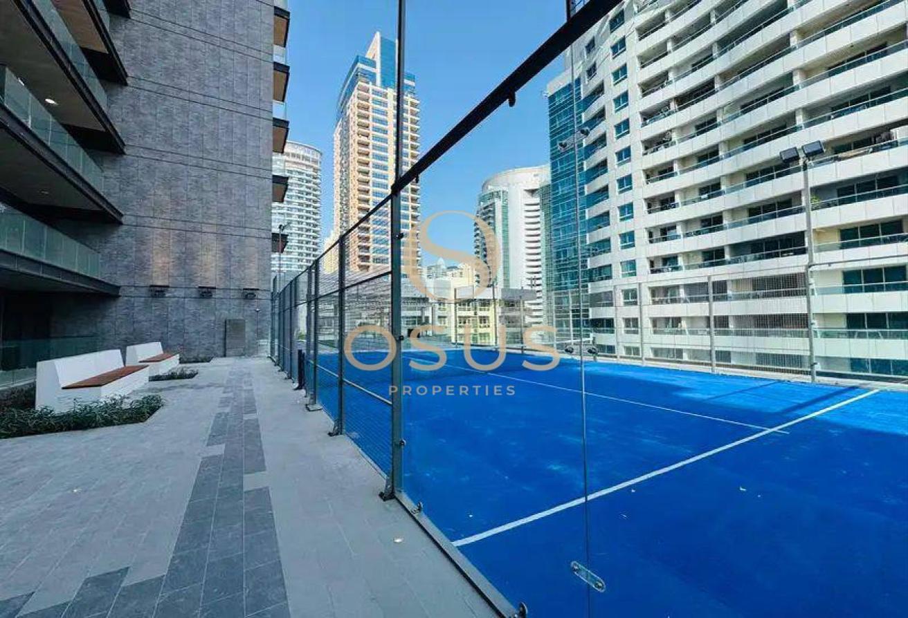 Spacious | Prime Location | Partial Canal View photo 5