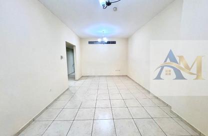 Apartment - 2 - 3 for rent in Al Nahda Complex - Al Nahda - Sharjah Apartment - 2 - 3 for rent in Al Nahda Complex - Al Nahda - Sharjah