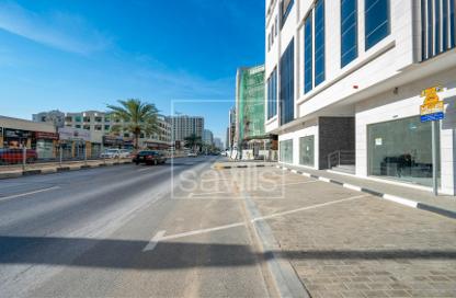 Retail - Studio for rent in Al Qulaya'ah - Al Sharq - Sharjah