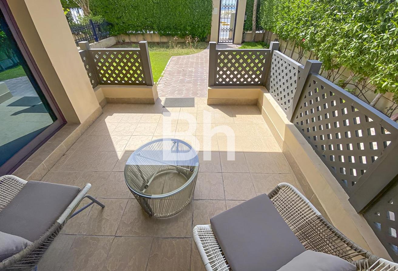 Beach Front | 3 Bedroom Duplex | Garden photo 13