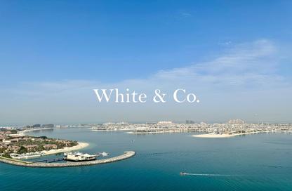 Apartment - 1 Bedroom - 1 Bathroom for sale in Seapoint Tower 2 - Seapoint - EMAAR Beachfront - Dubai Harbour - Dubai