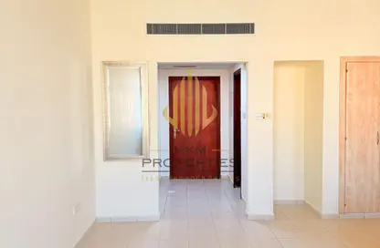 Apartment - 1 Bathroom for rent in Building J06 - Morocco Cluster - International City - Dubai