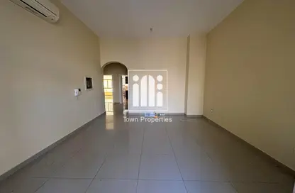 Villa - 5 Bedrooms - 5 Bathrooms for rent in Shakhbout City - Abu Dhabi