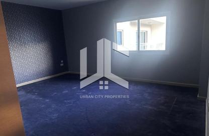Apartment - 1 Bedroom - 2 Bathrooms for rent in Tower 1 - Al Reef Downtown - Al Reef - Abu Dhabi