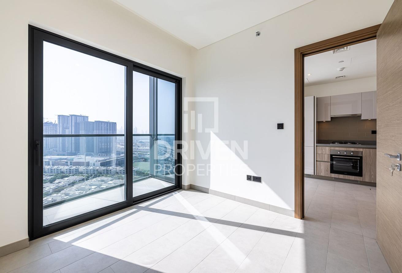 Skyline View | High Floor | Well Maintained photo 5