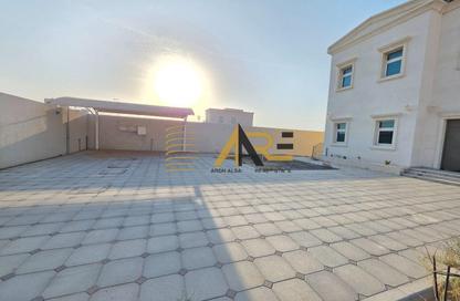 Villa - 3 Bedrooms - 5 Bathrooms for rent in Al Rahmaniya - Sharjah