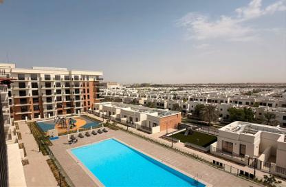 Apartment - 2 Bedrooms - 3 Bathrooms for rent in The Mayfair - Town Square - Dubai