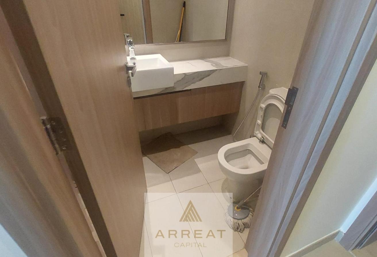 Fully Furnished Studio | WaterFront | Ready to Move photo 9