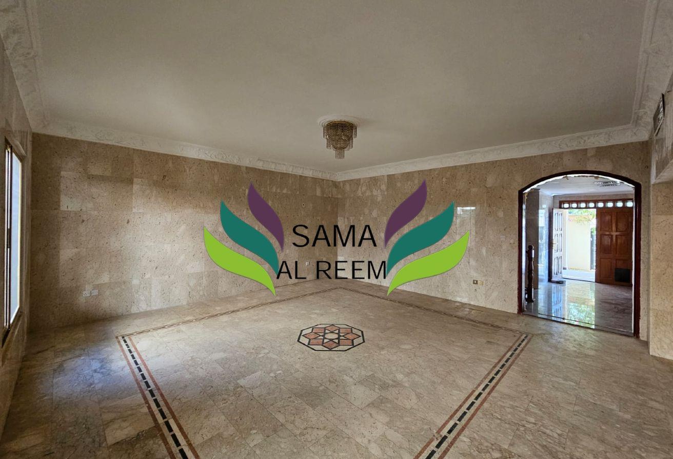 Spacious | 5 Bed+Maid Villa | Al Safa 1 photo 6