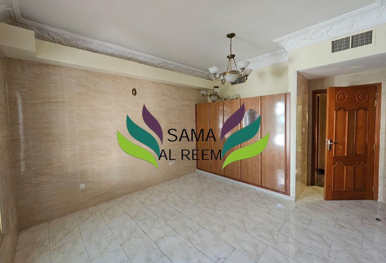 Spacious | 5 Bed+Maid Villa | Al Safa 1 photo 13