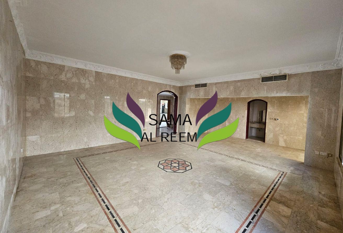 Spacious | 5 Bed+Maid Villa | Al Safa 1 photo 5