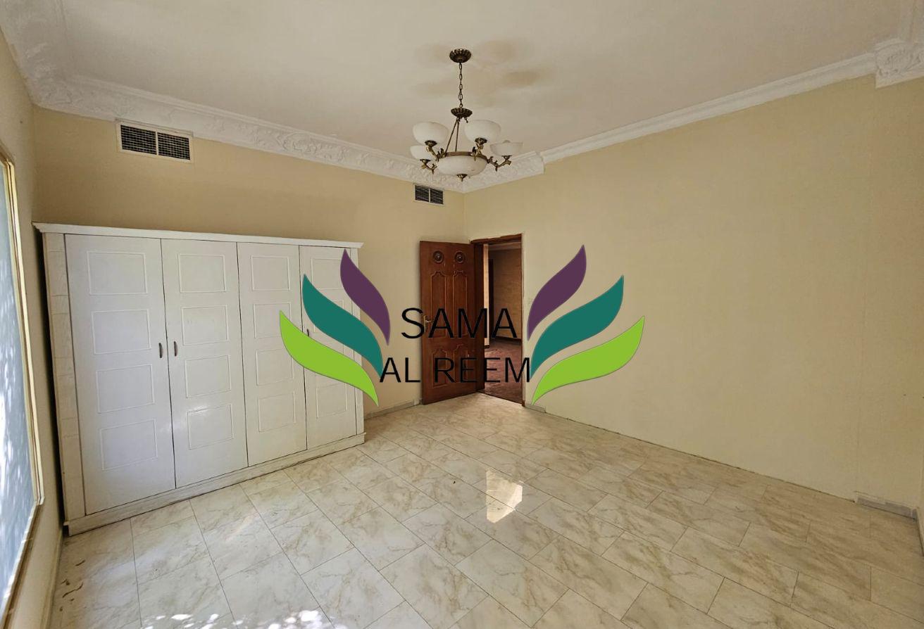 Spacious | 5 Bed+Maid Villa | Al Safa 1 photo 11