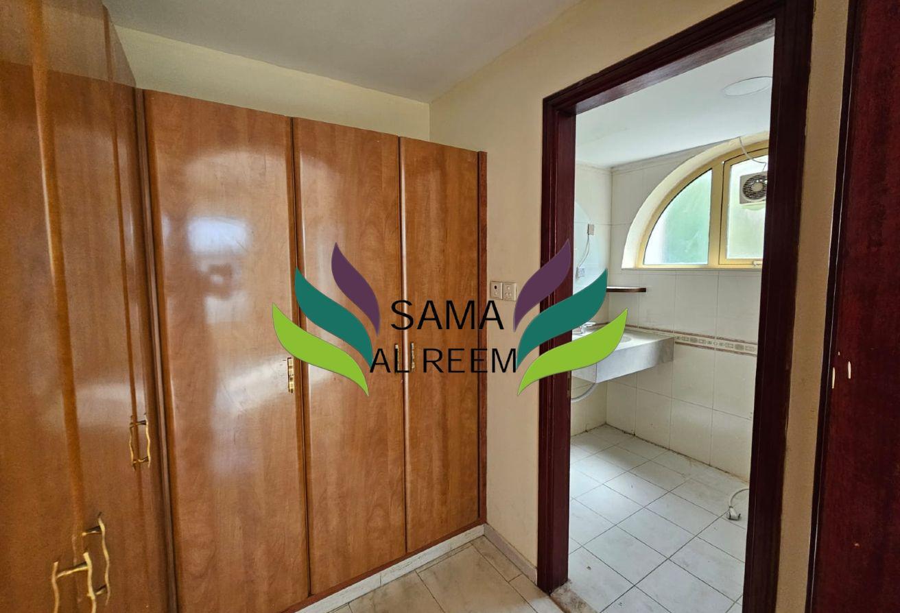 Spacious | 5 Bed+Maid Villa | Al Safa 1 photo 17
