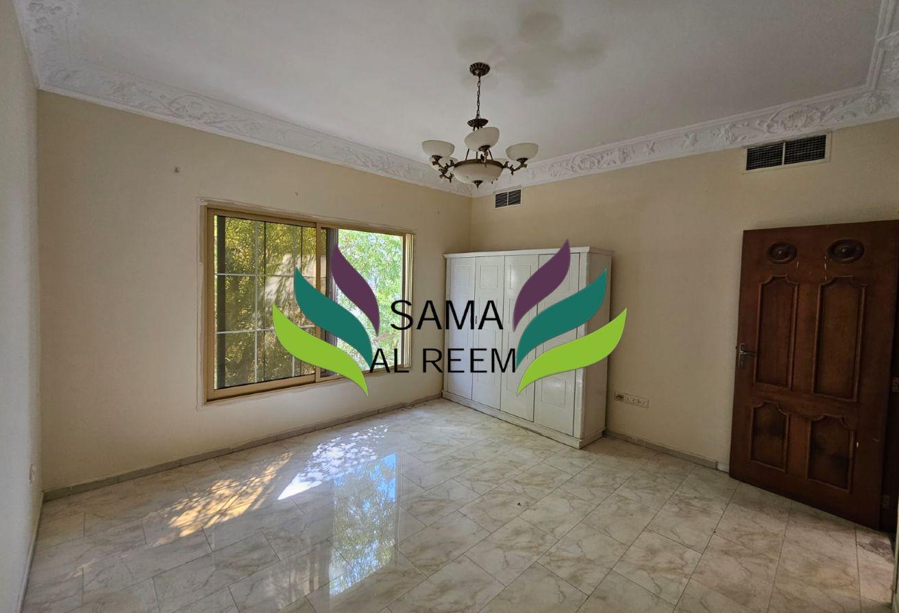 Spacious | 5 Bed+Maid Villa | Al Safa 1 photo 12