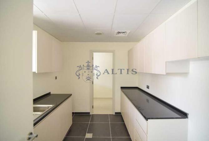 98275446 - Property Image 3