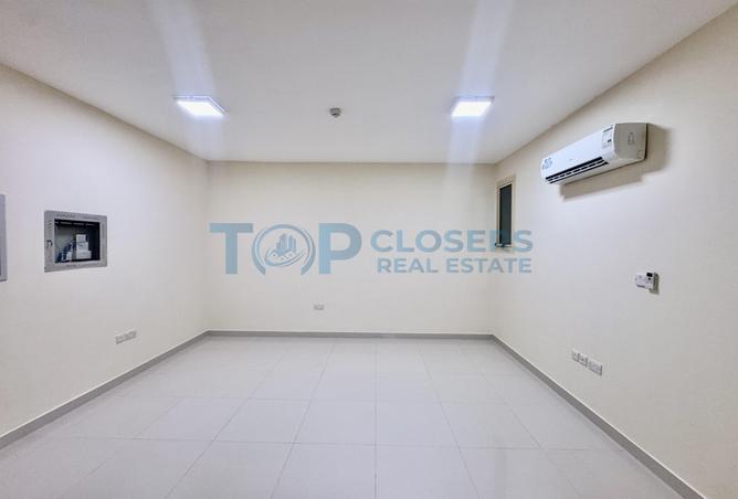 82821677 - Property Image 2