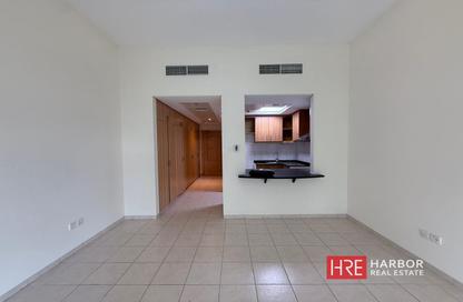 Apartment - Studio - 1 for rent in Building 223 - Mogul Cluster - Discovery Gardens - Dubai