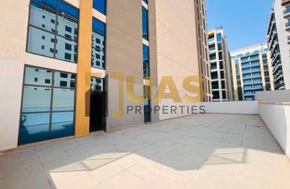 Apartment - 1 Bedroom - 2 Bathrooms for rent in Jumeirah Garden City - Al Satwa - Dubai
