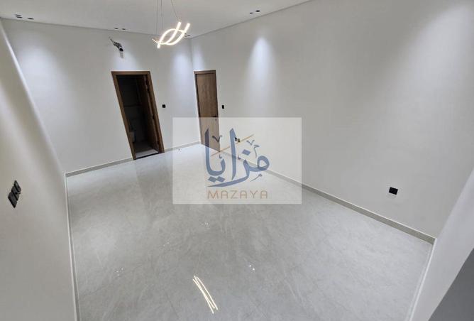 102838765 - Property Image 3