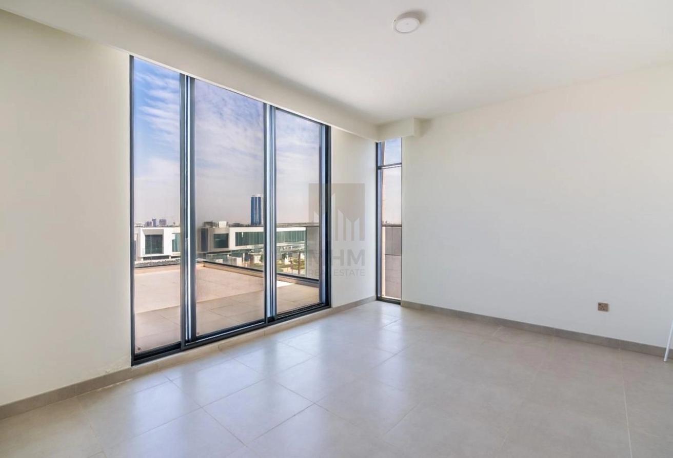 Corner Unit | Single Row | Pool and Park Backing photo 13