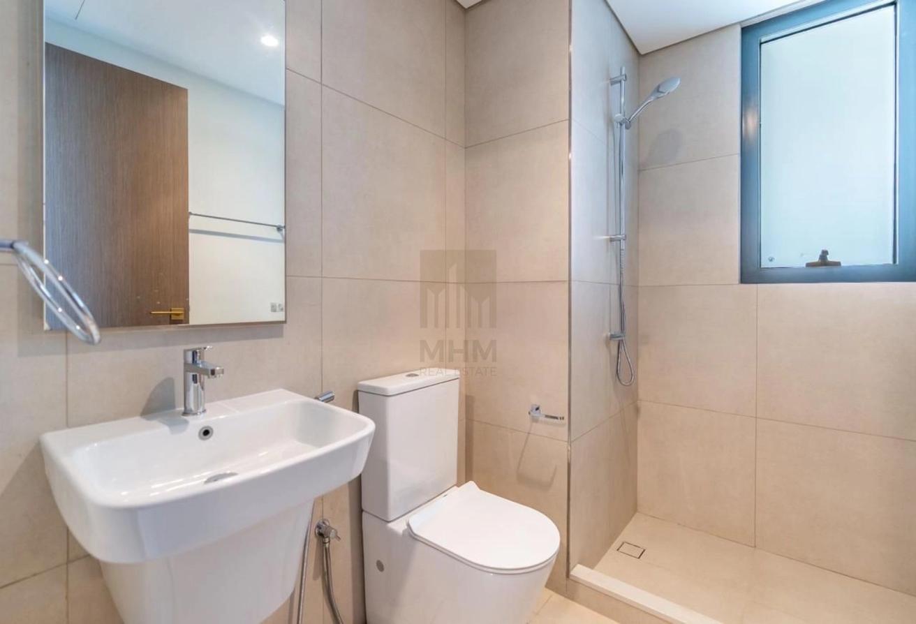 Corner Unit | Single Row | Pool and Park Backing photo 22