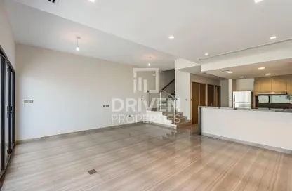 Townhouse - 4 Bedrooms - 3 Bathrooms for sale in Silver Springs 3 - Silver Springs - Damac Hills - Dubai Townhouse - 4 Bedrooms - 3 Bathrooms for sale in Silver Springs 3 - Silver Springs - Damac Hills - Dubai