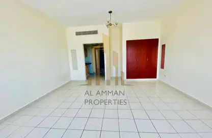 شقة - 1 حمام للايجار في T04 - طراز أسباني - المدينة العالمية - دبي