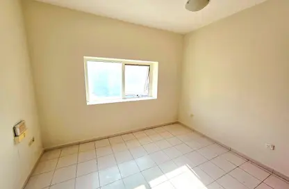 Apartment - Studio - 1 Bathroom for rent in Fire Station Road - Muwaileh - Sharjah