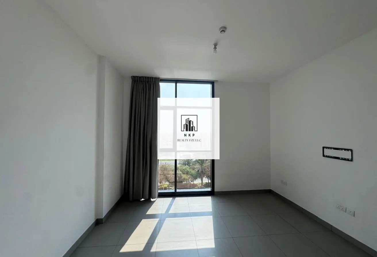 155587413 - Property Main Image