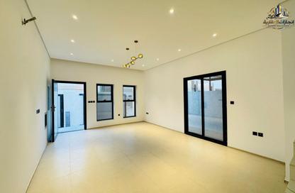 Villa - 4 - 6 for rent in Al Zaheya Gardens - Al Zahya - Ajman
