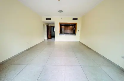 Apartment - 1 Bedroom - 2 Bathrooms for rent in Coral Residence - Dubai Silicon Oasis - Dubai