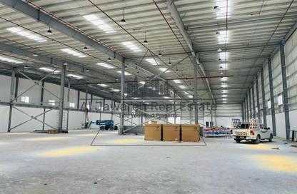 Warehouse - Studio - 6 Bathrooms for rent in Old Industrial Area - Umm Al Quwain