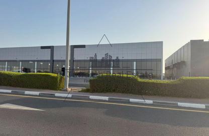 Warehouse - Studio - 6 Bathrooms for rent in Old Industrial Area - Umm Al Quwain