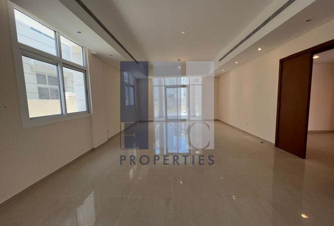 126576382 - Property Image 3