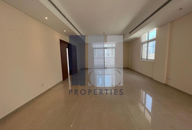126576382 - Property Image 2