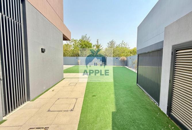 90921927 - Property Image 2
