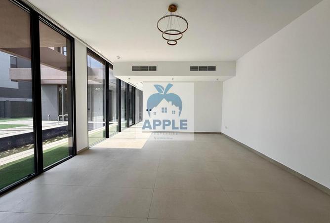90921927 - Property Image 3