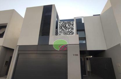 Townhouse - 3 - 5 for sale in District 9 - Al Zorah - Ajman